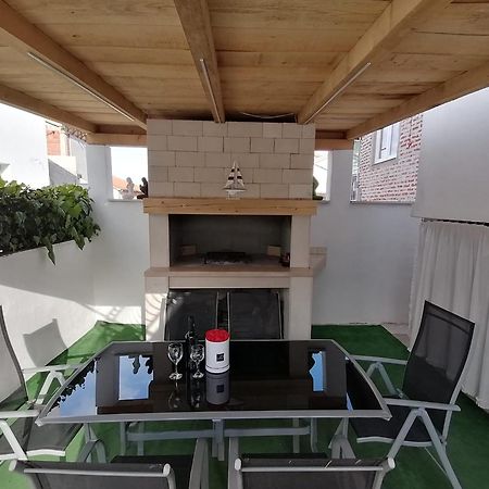 Apartments Paola Trogir Eksteriør billede